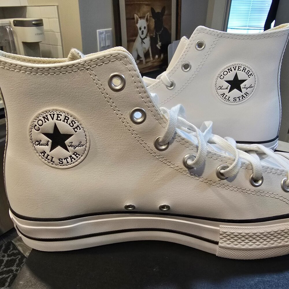Converse All Star 561676C Platform Hi lift Leather White Mens Size 10 NEW